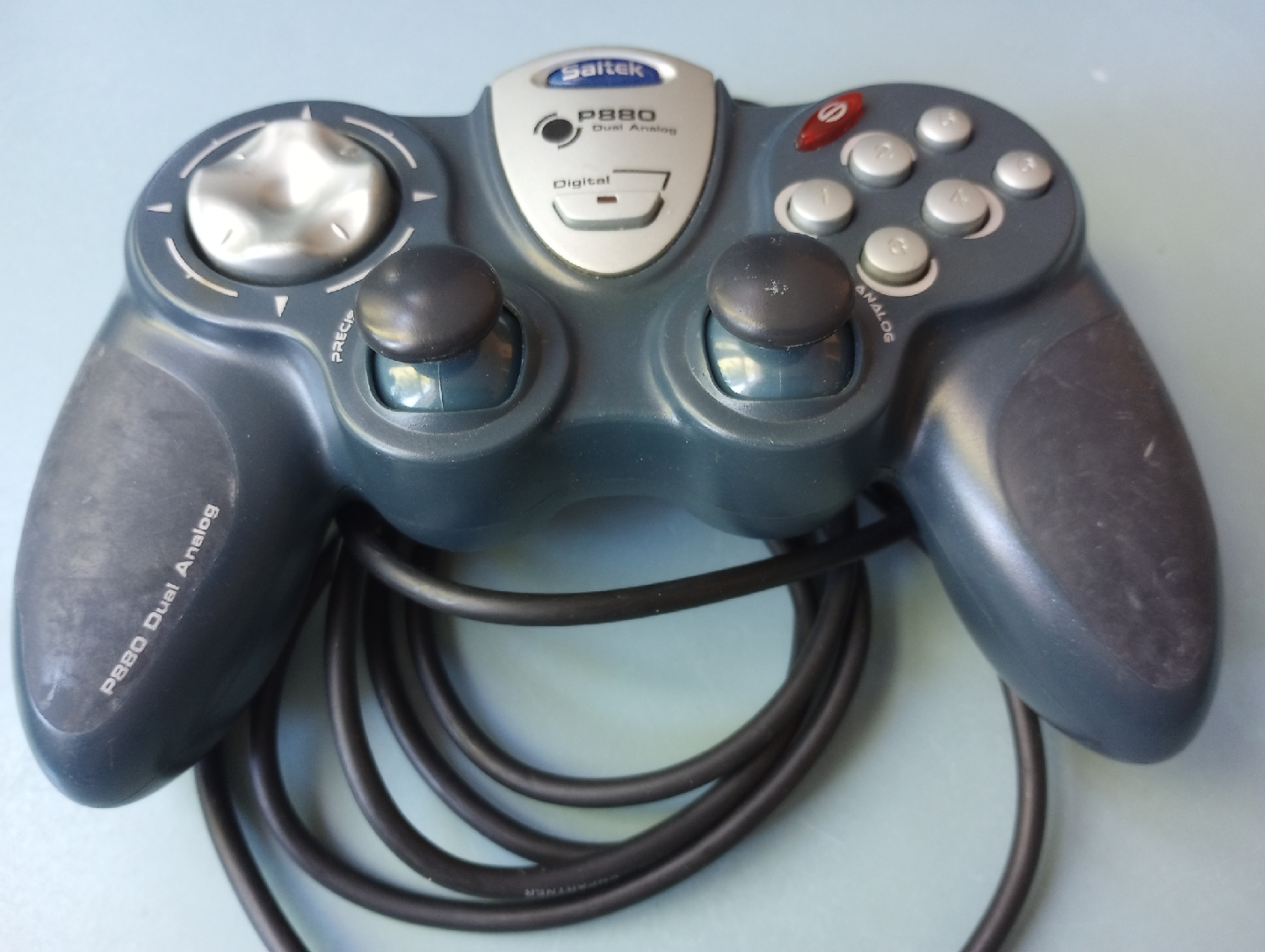 Saitek P880 Gamepad - photo 2