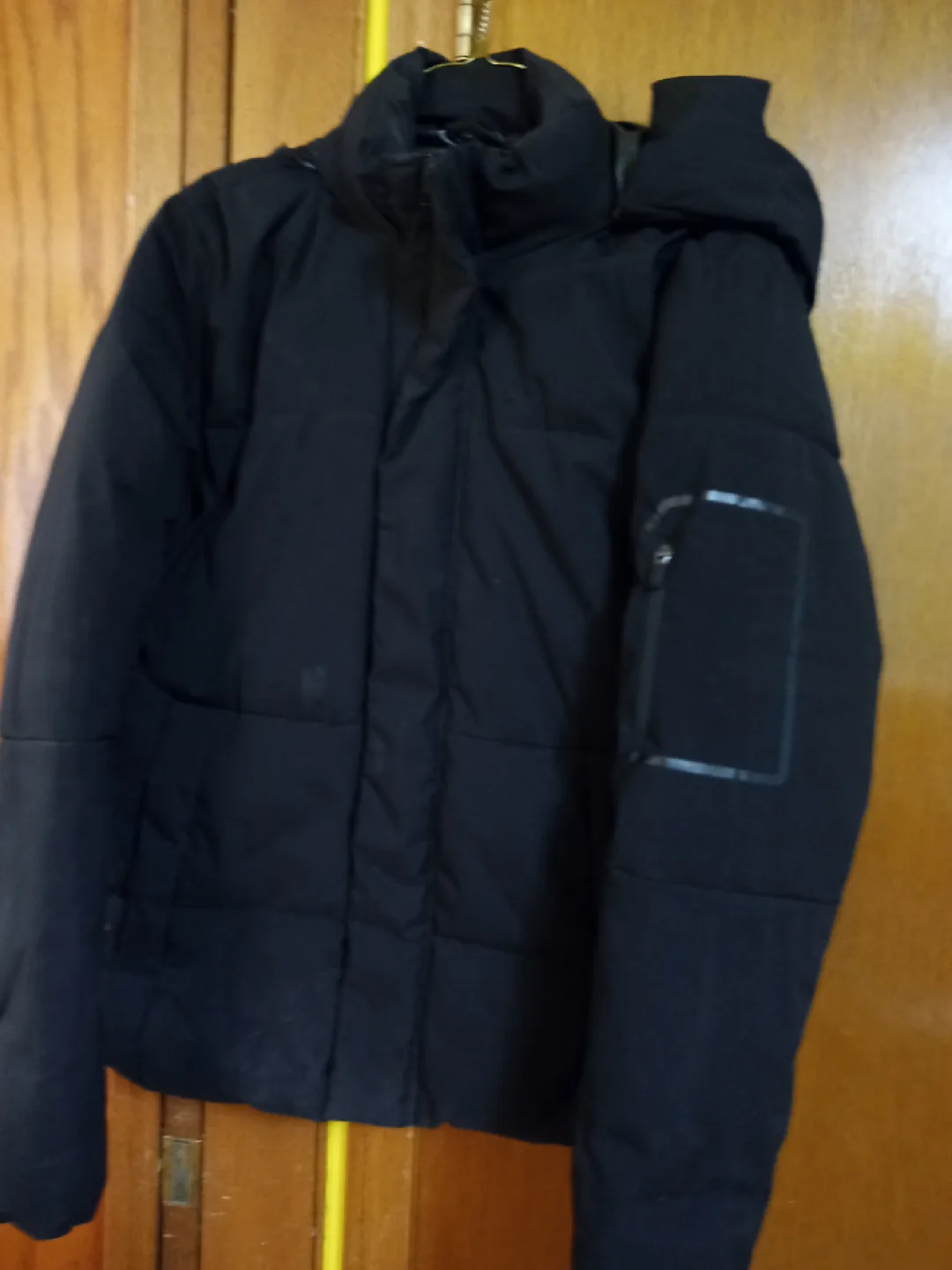 JACK&JONES Black Puffer Jacket - Size M image indicator(4)