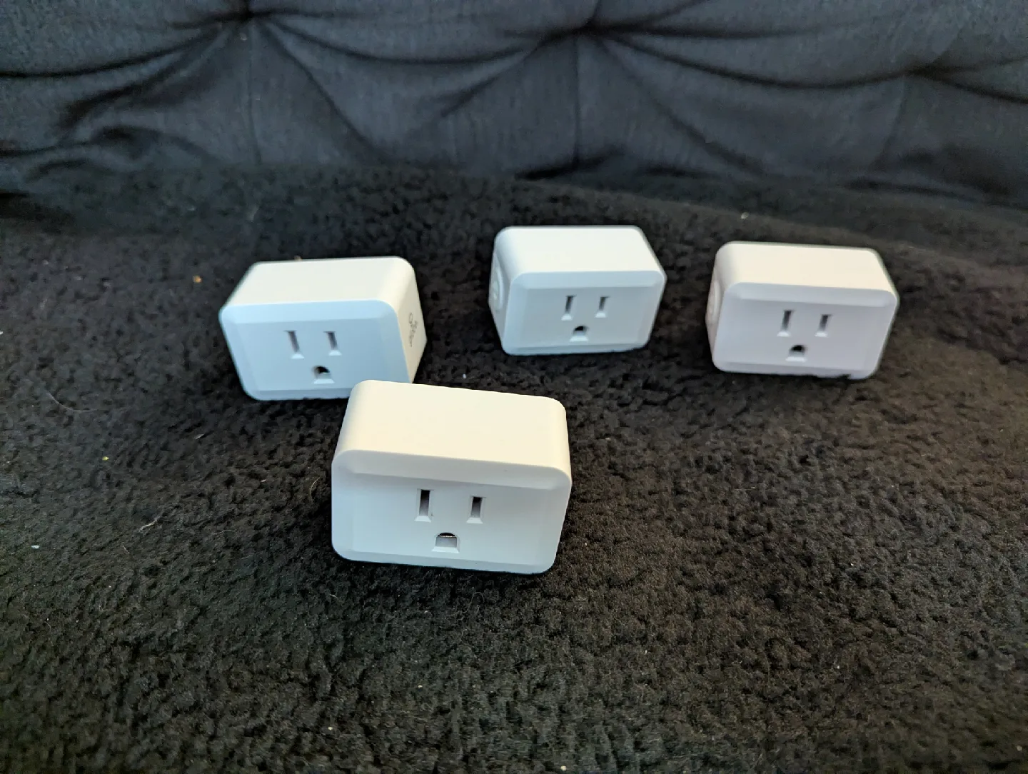 Globe Smart Plugs