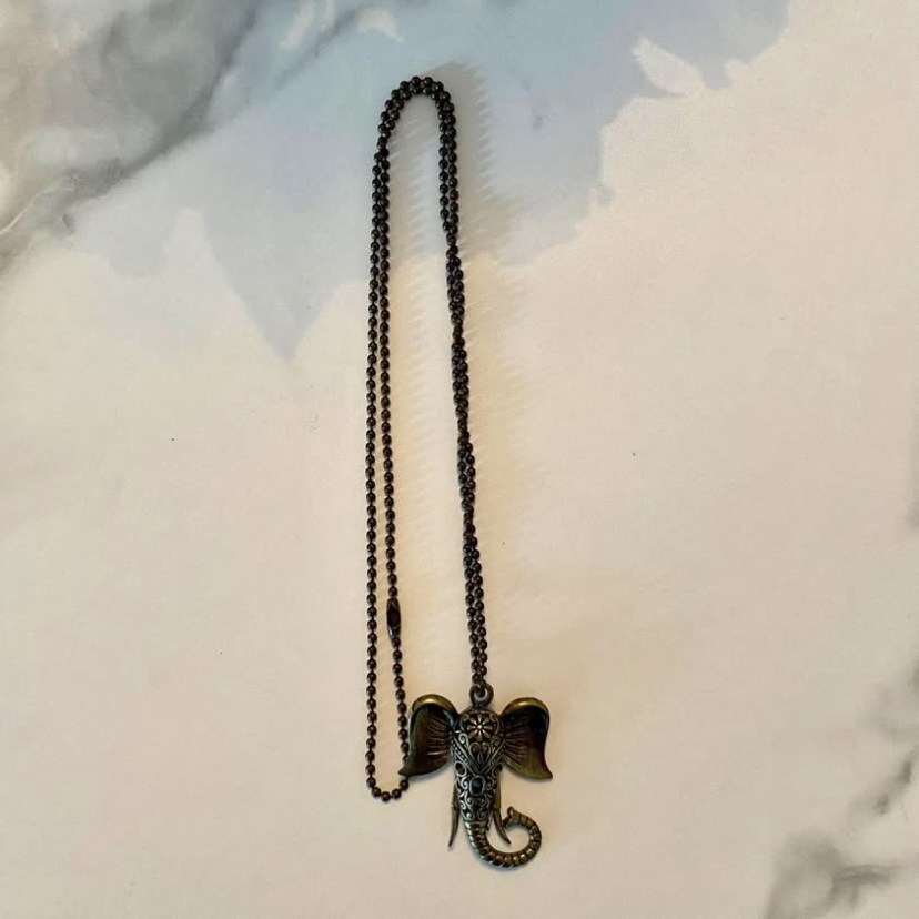 Vintage Elephant Shape Necklace - photo 4