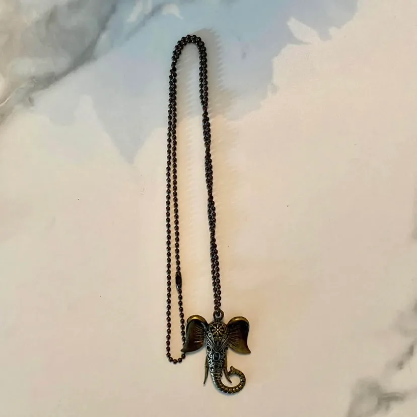 Vintage Elephant Shape Necklace image indicator(4)