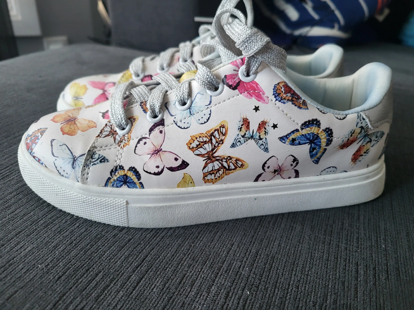 Kid's George shoes size 3 - photo 2