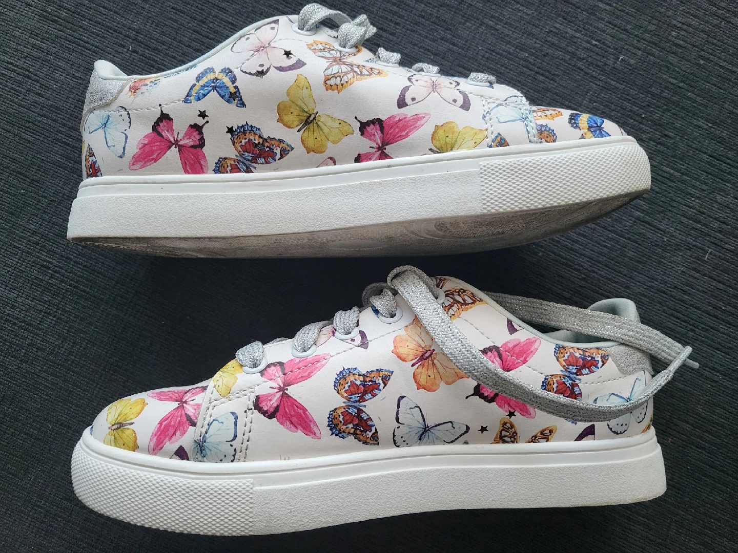 Kid's George shoes size 3 - photo 4