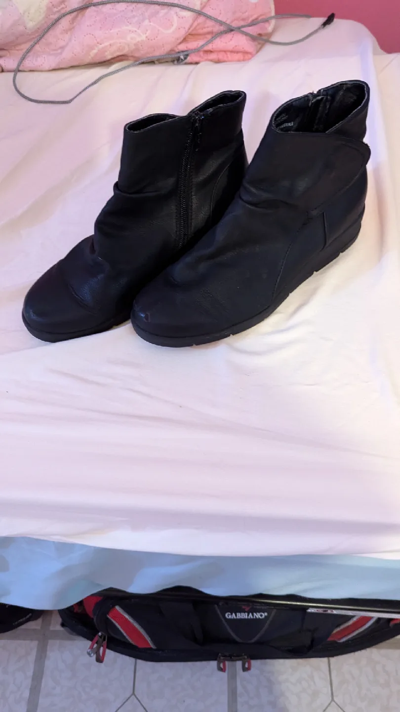 Black Ankle Boots - Size 6.5 image indicator(4)