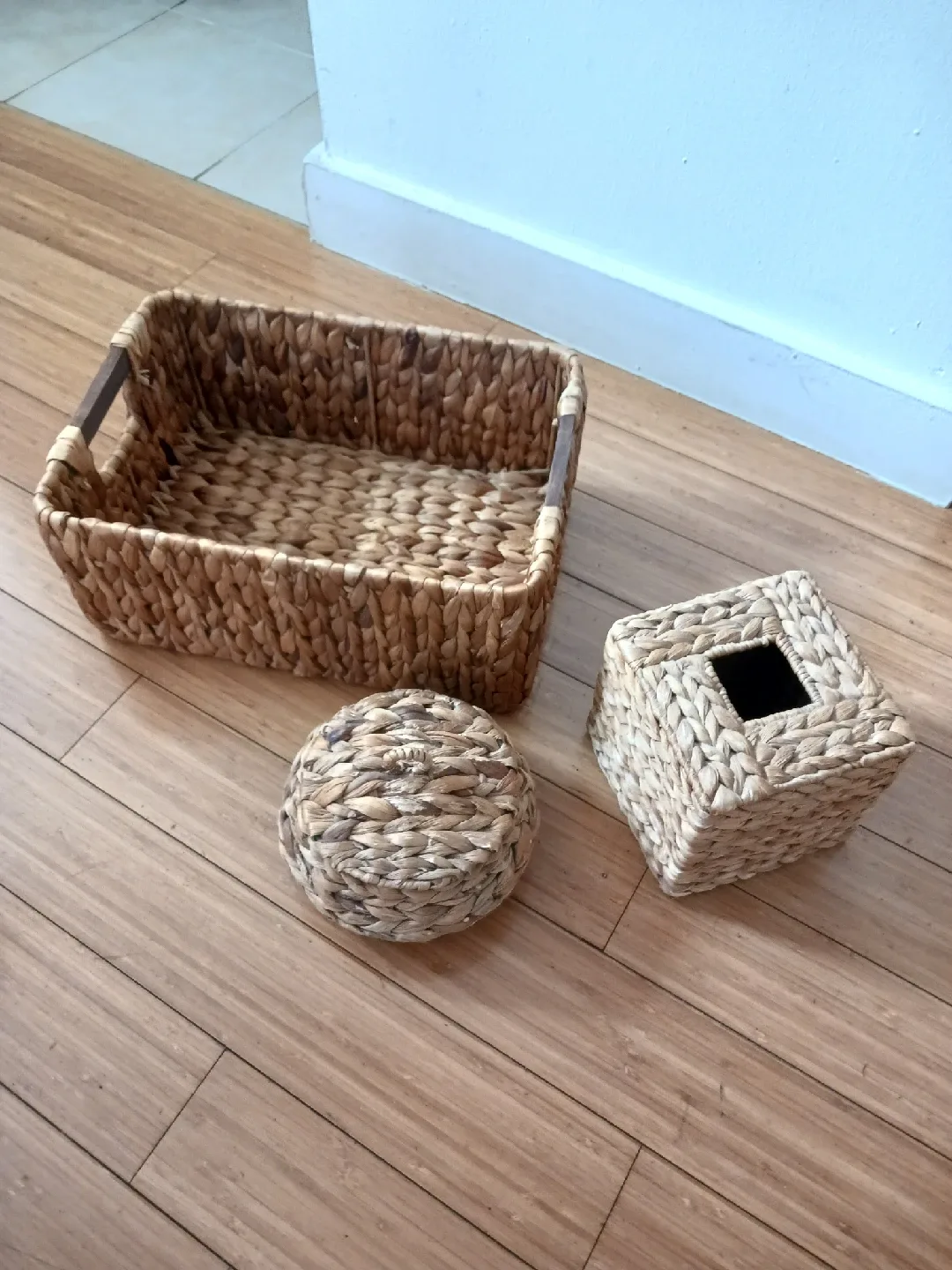 Rustic 3-Piece Wovel Basket Set - Minimalist Storage & Decor thumbnail