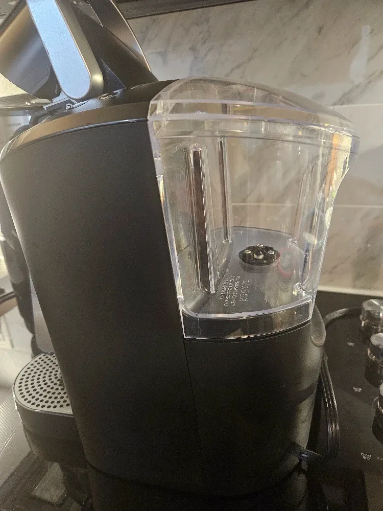 *MUST SELL BY TOMORROW* Keurig Coffee Maker & T-fal Air Fryer image indicator(5)