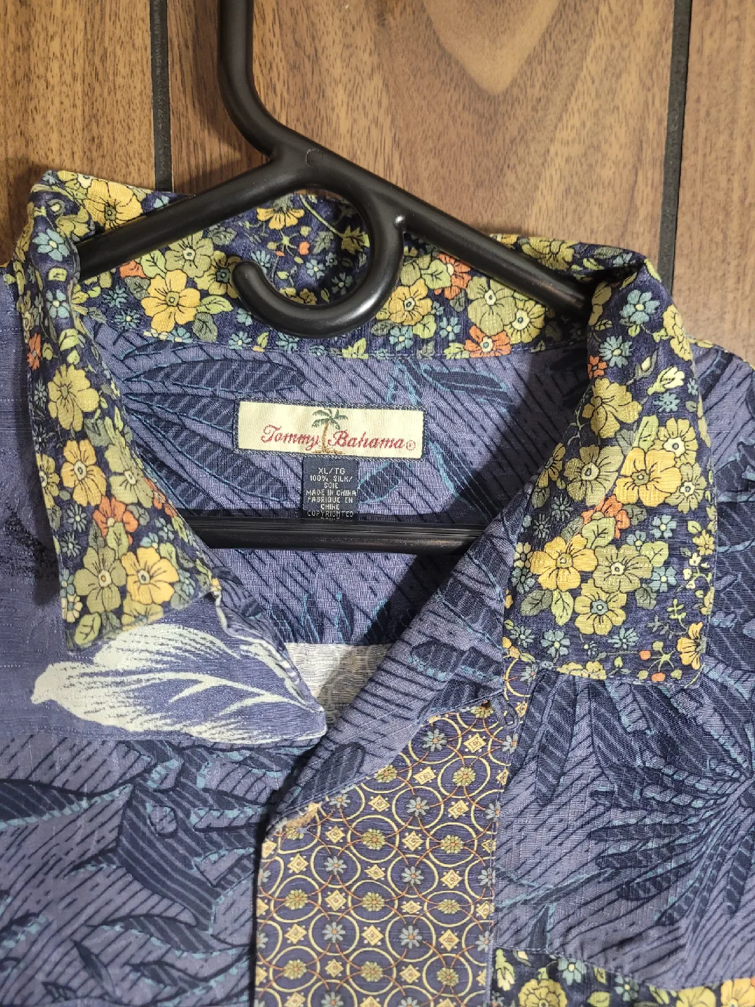 Tommy Bahama XL Silk Blend Shirt image indicator(3)