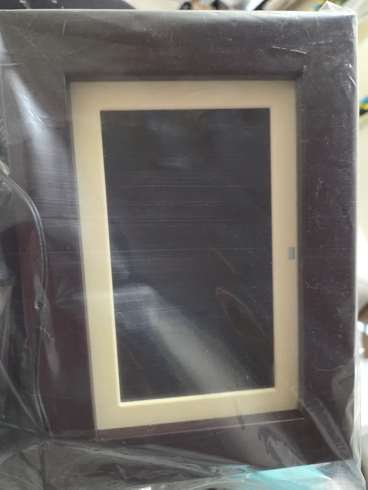 Coby DP702 7" Digital Photo Frame - New in Box! thumbnail