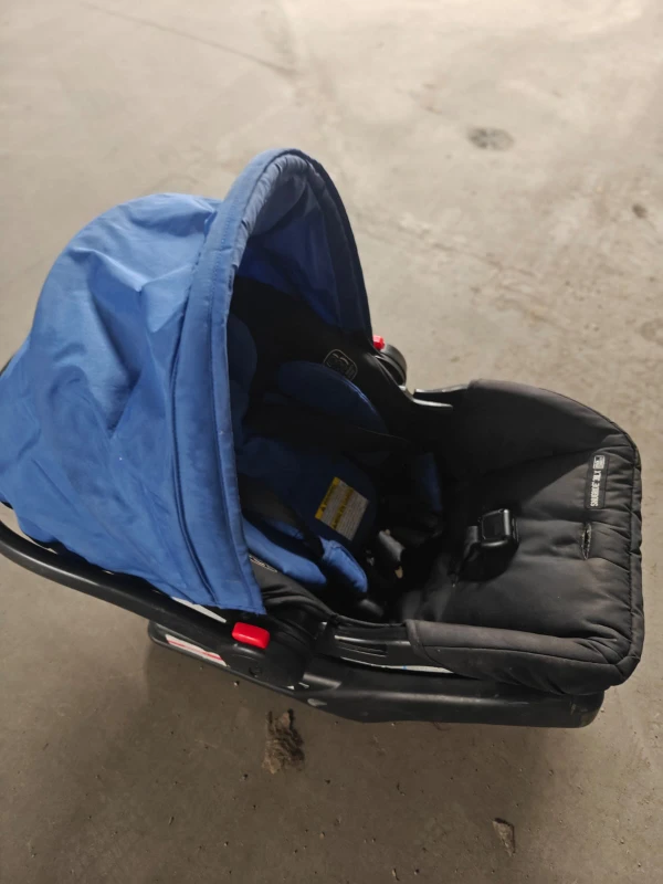 Graco car seat - photo 2