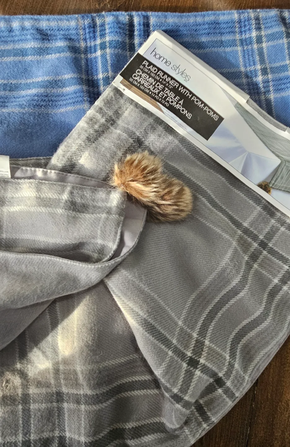 table cloths image indicator(3)