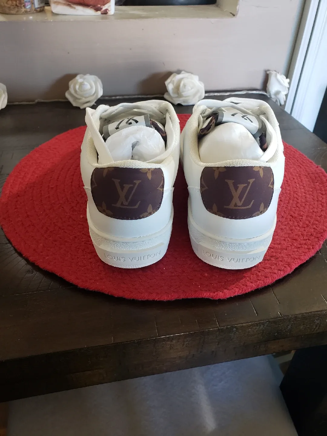 Louis Vuitton Sneakers image indicator(2)