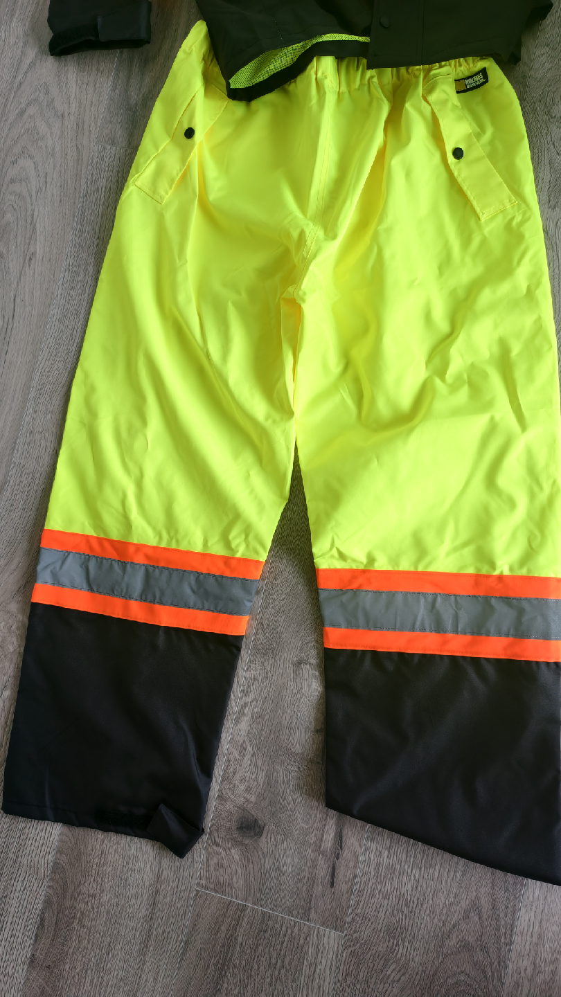 Holmes Workwear Rain Suit & Safety Glasses - photo 3