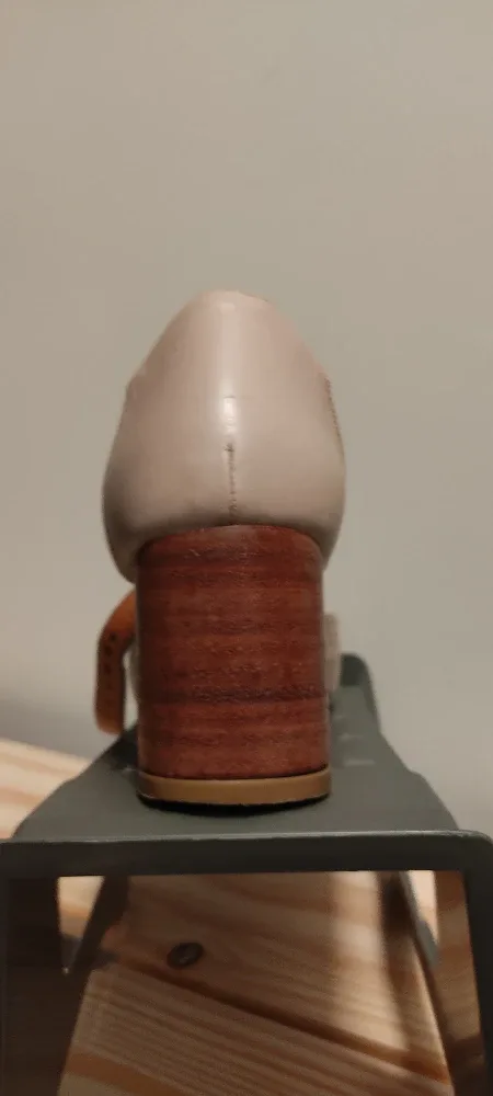 MUSSI Beige Ankle Strap Heels - Size 6 image indicator(5)