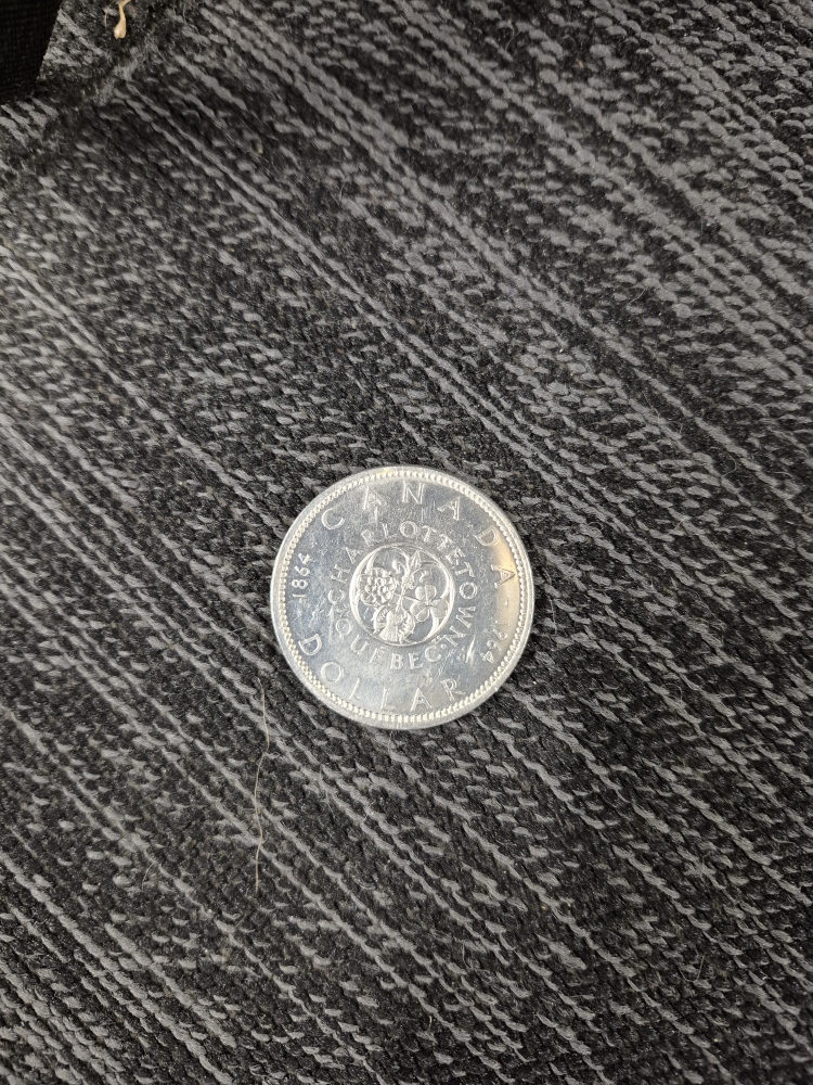 1964 Charlottetown-Quebec 100th Anniversary Silver Dollar - photo 2