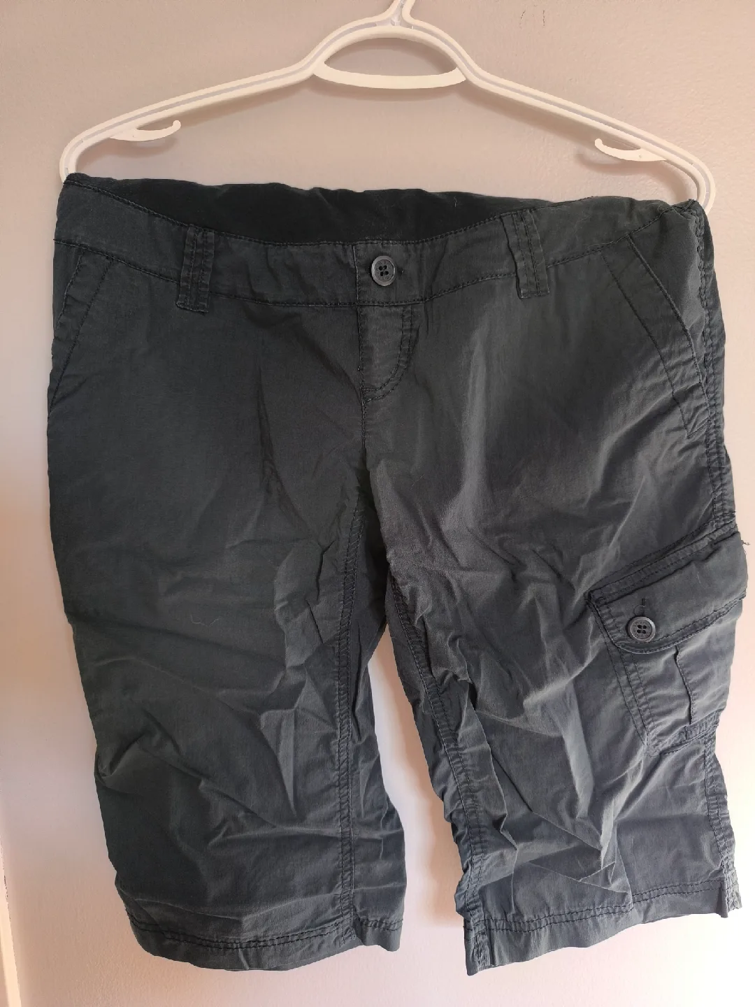 Assorted Maternity clothes image indicator(3)