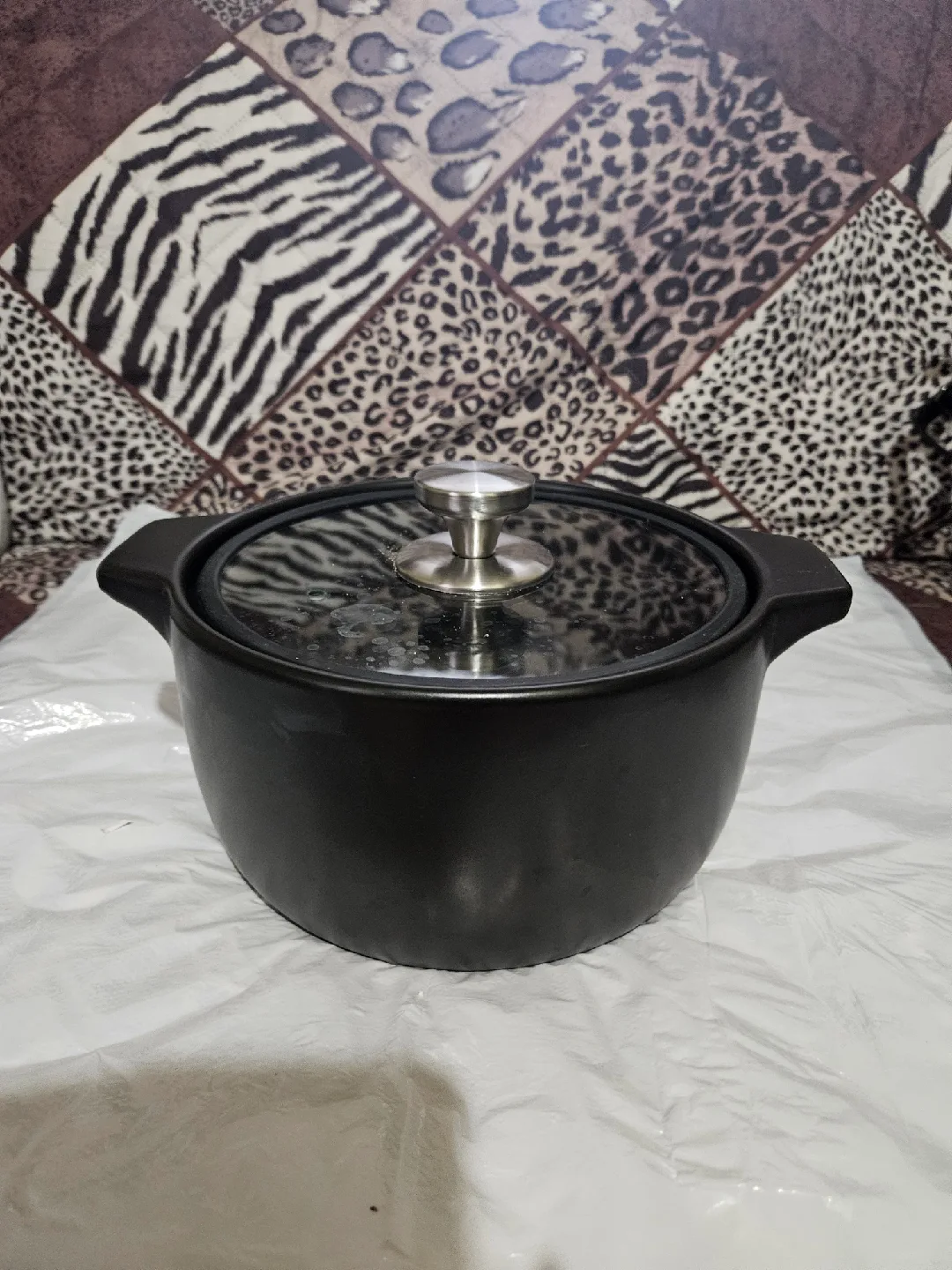 Japanese Black Ceramic Cookware Pot with Glass Lid thumbnail