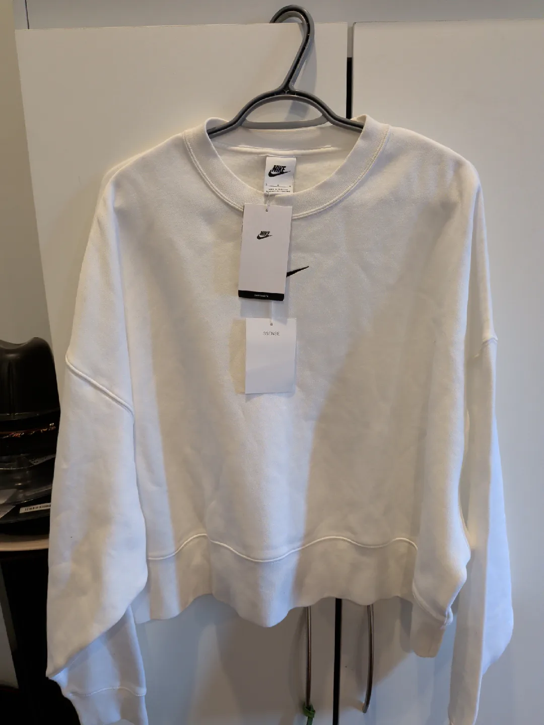 New Nike Oversized Fit White Sweatshirt image indicator(3)