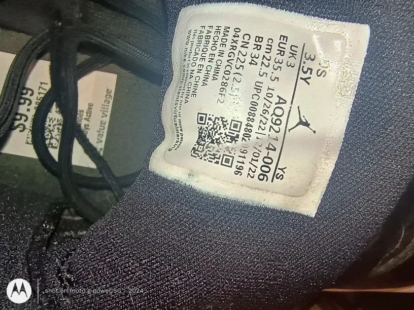 Jordan 11 Retro Little Flex (PS) Black/Red - Size 3.5Y image indicator(5)