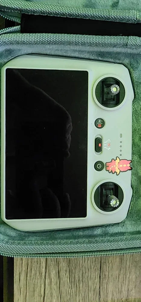 DJI Mini 3 Drone with Remote Controller image indicator(2)