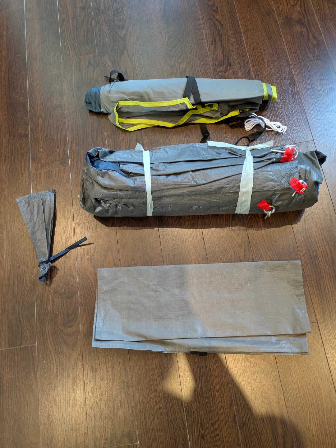 Coleman Sundome 4-Person Tent - Like New! image indicator(4)