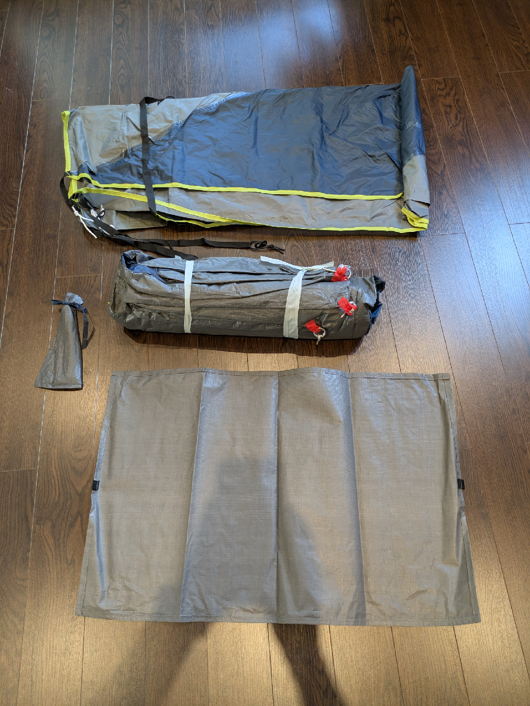 Coleman Sundome 4-Person Tent - Like New! - photo 5