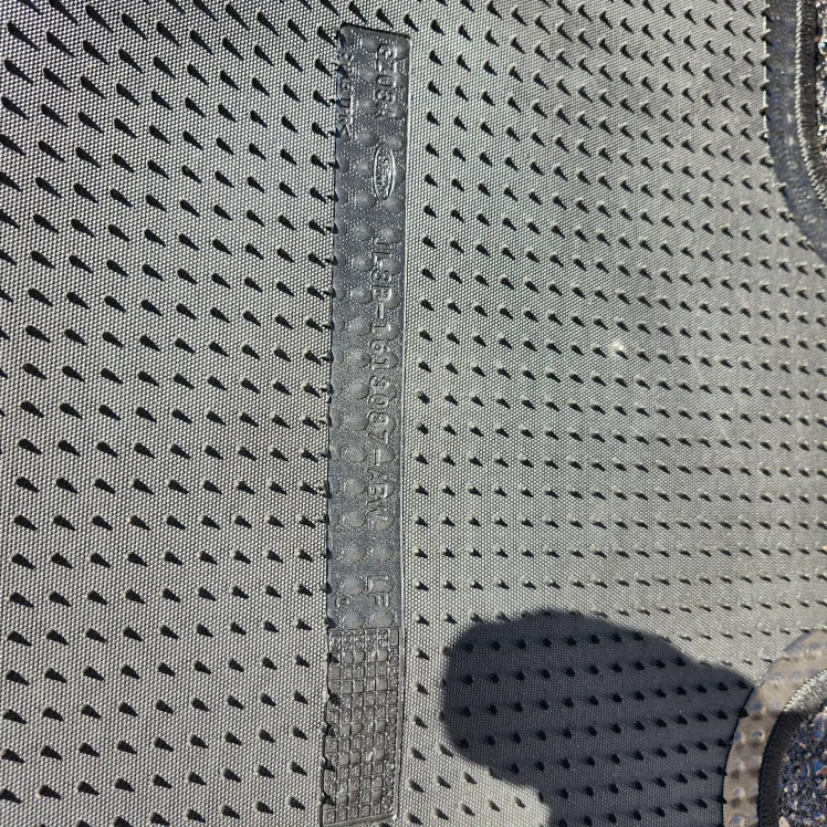 F150 Carpet Floor Mats - Black image indicator(6)