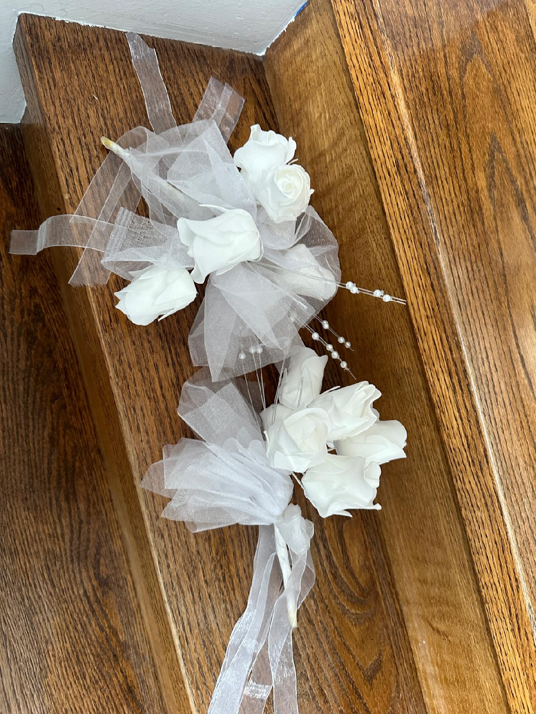 White Roses - photo 2
