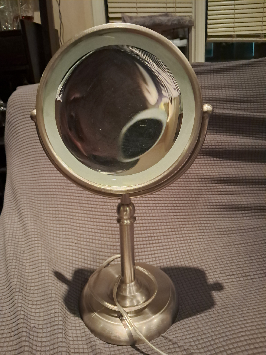 Illuminated Vanity Makeup Mirror