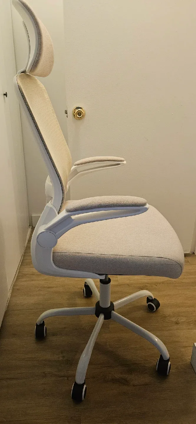Beige Office Chair with Adjustable Arms image indicator(2)