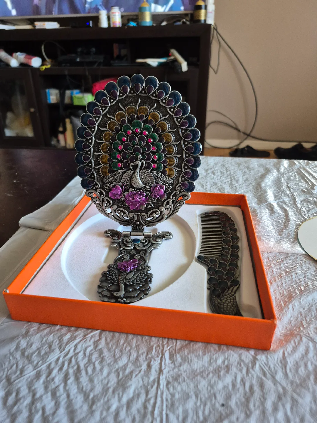 Peacock Design Vanity Mirror & Comb Set thumbnail
