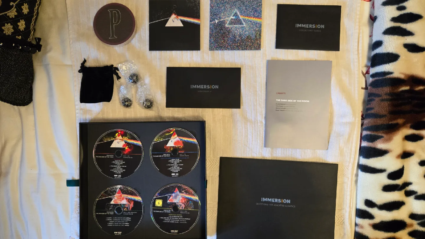 Pink Floyd - Dark Side of the Moon Immersion CD Box Set image indicator(2)