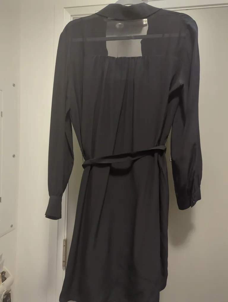 Club Monaco Black Silk Blend Dress, Size L image indicator(4)