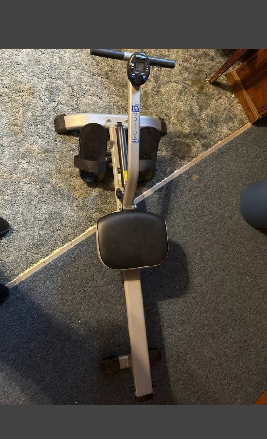 (Free Delivery) In Motion Rowing Machine thumbnail