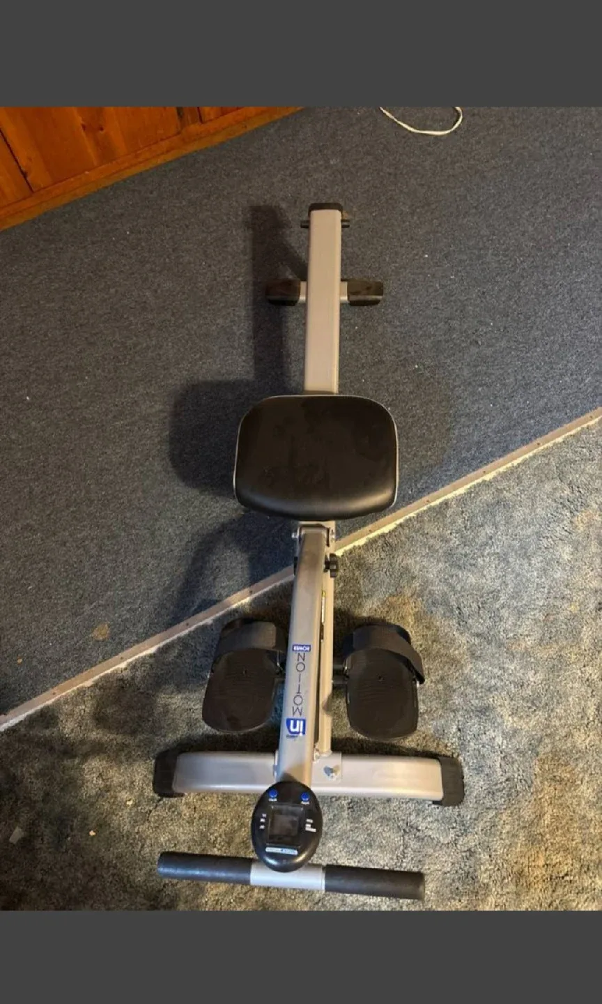 (Free Delivery) In Motion Rowing Machine image indicator(2)