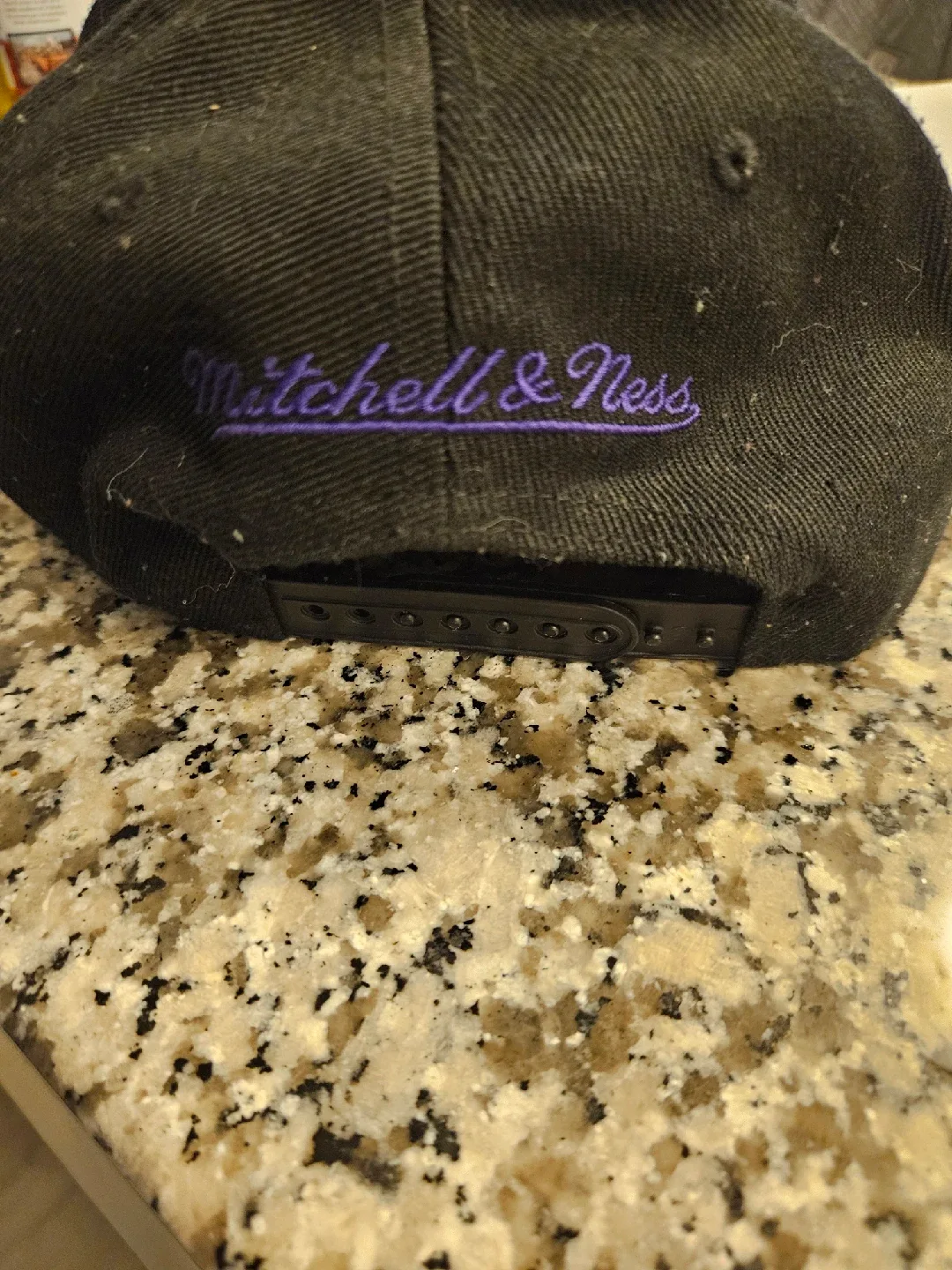 Mitchell & Ness Toronto Raptors Hat image indicator(2)