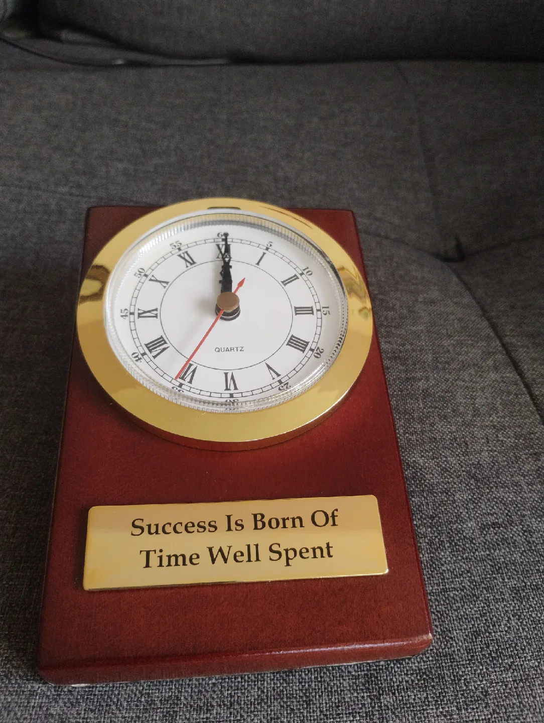 🥕Quartz Clock with Inscription image indicator(2)