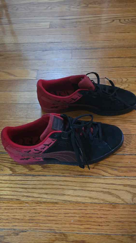 Puma Suede Batman Sneakers, Size 10 image indicator(2)