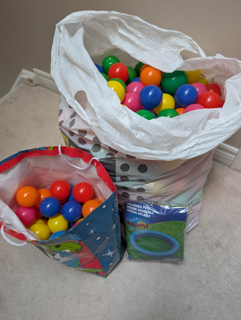 Inflatable Pool & Play Balls