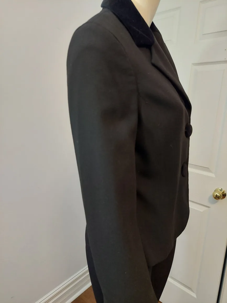 Liz Clariborne Black Blazer Jacket Pettite Size 10 image indicator(3)