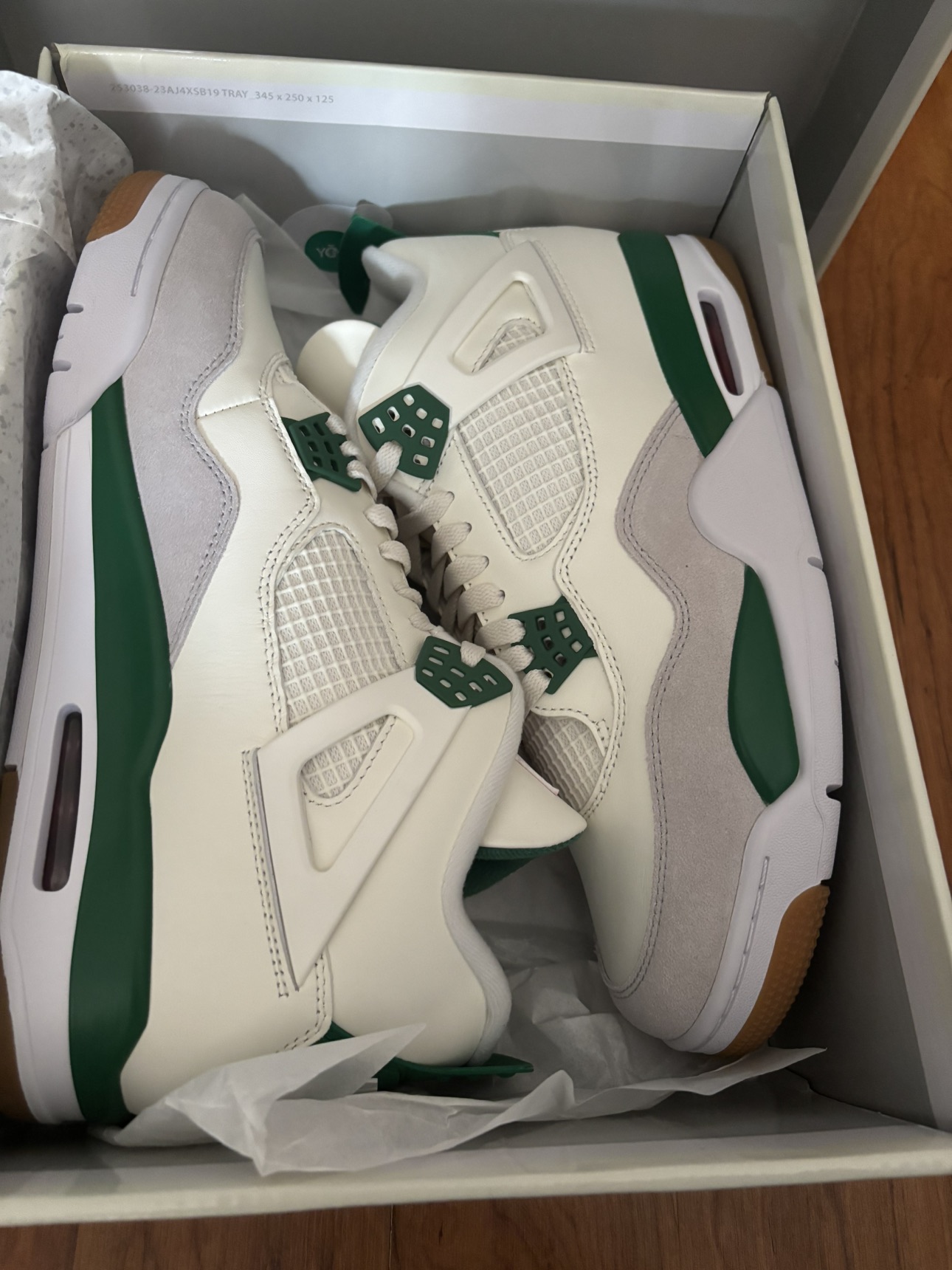 Nike SB x Air Jordan 4 Retro SP 'Pine Green'