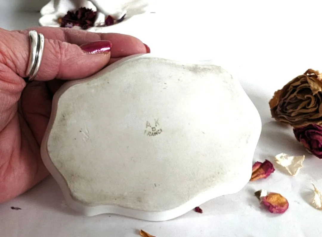 A.K. France ~ Limoges Ring Dish Monogrammed 'D' image indicator(5)