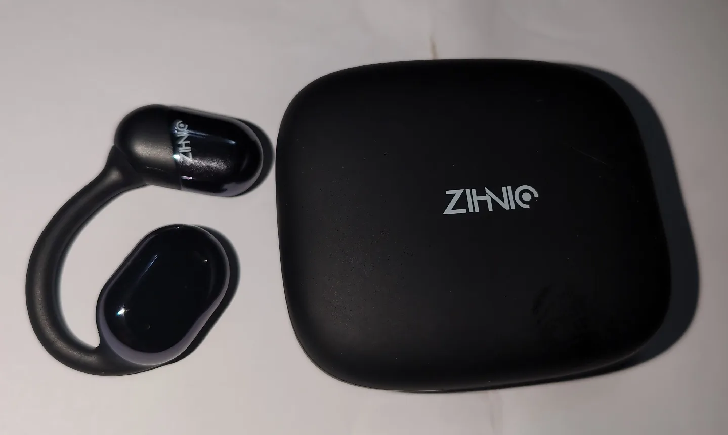 Zihnic Black Wireless Earbuds image indicator(2)