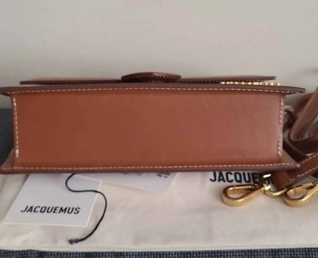 Jacquemus Le Grand Bambino Light Brown Bag image indicator(9)