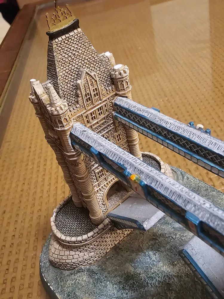 Lilliput Lane Tower Bridge Miniature image indicator(5)