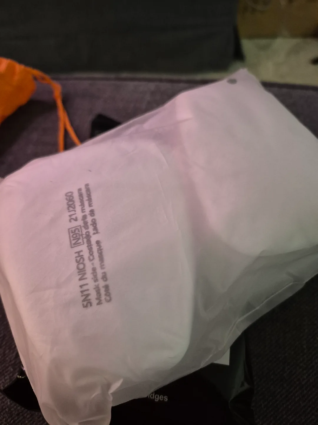 Full Face Respirator with Filters image indicator(4)