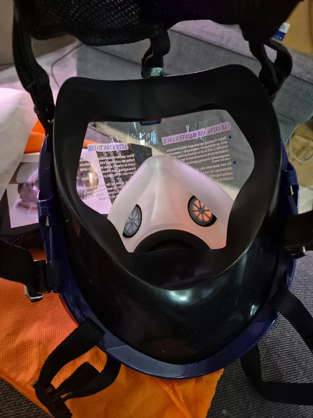 Full Face Respirator with Filters image indicator(5)