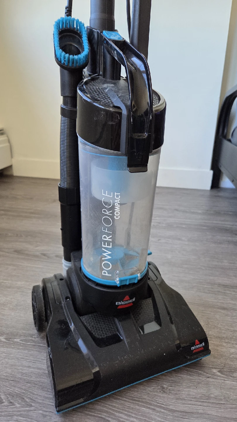 Bissell PowerForce Compact Vacuum - photo 2