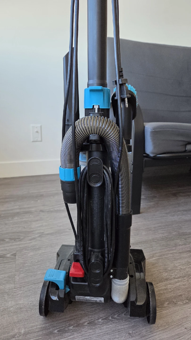 Bissell PowerForce Compact Vacuum - photo 3