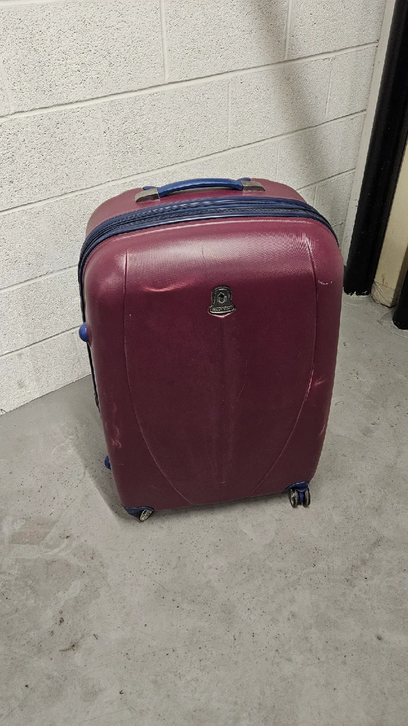 large Luggage thumbnail