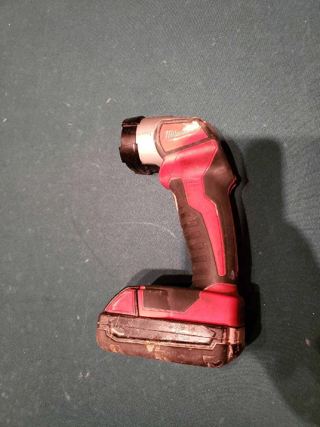 Milwaukee Lithium Ion Work Light image indicator(3)